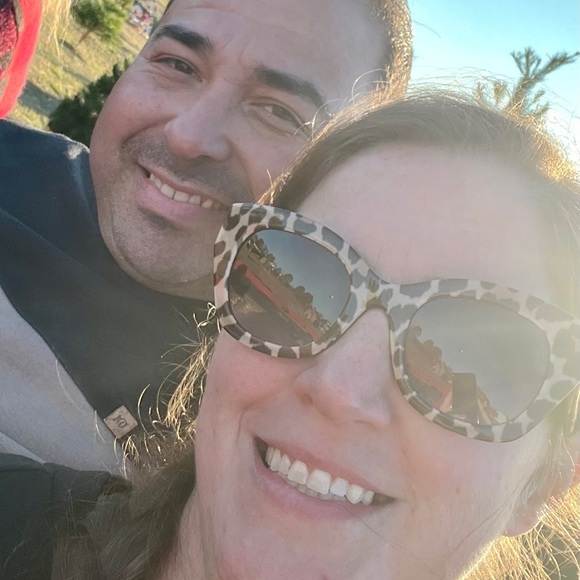 Meet your Posher, Crystal - Picture 3 of 16